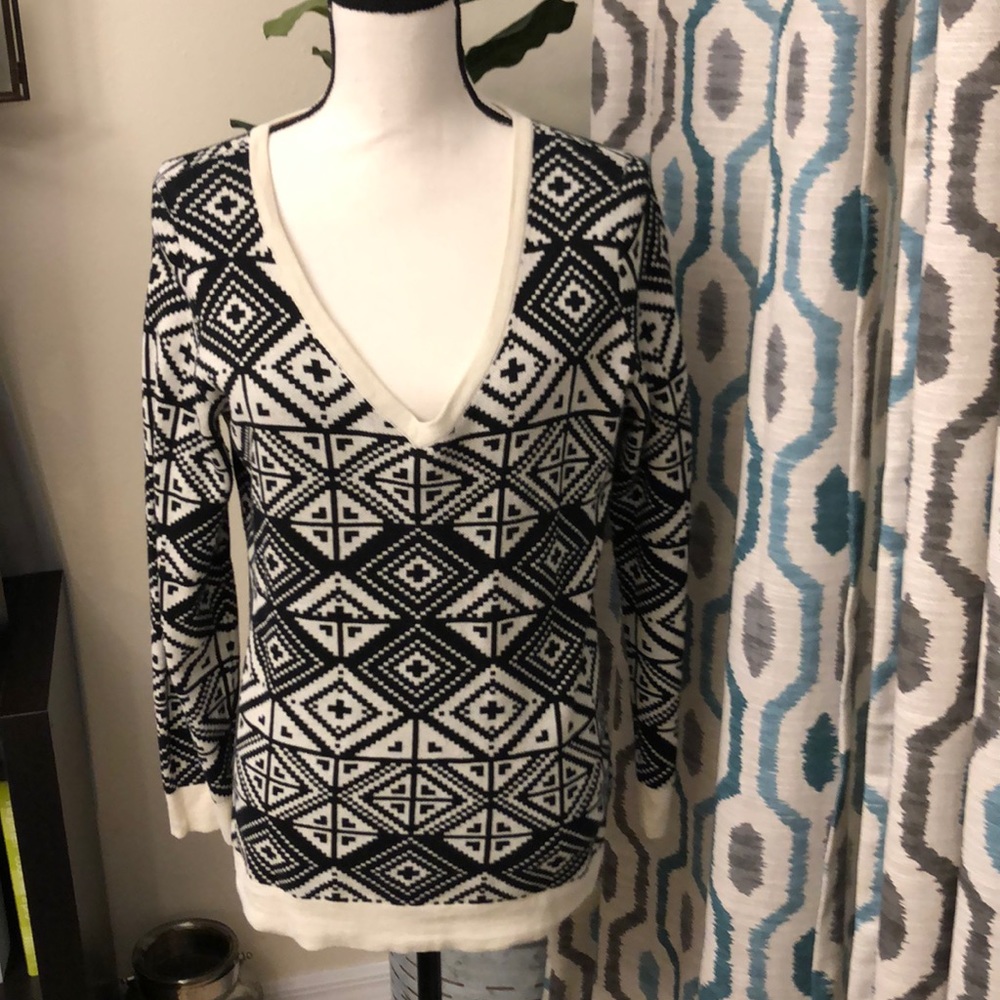 Banana Republic long sleeve top